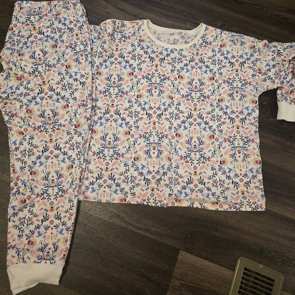 LC Lauren Conrad Other - Ladies XL Lauren Conrad Super Soft Pjs